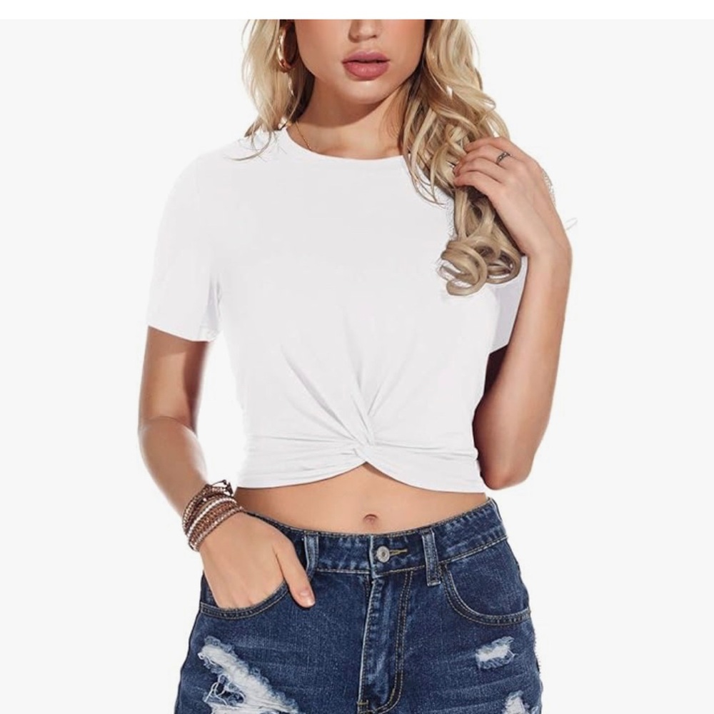 Women’s Knotted detail crop top